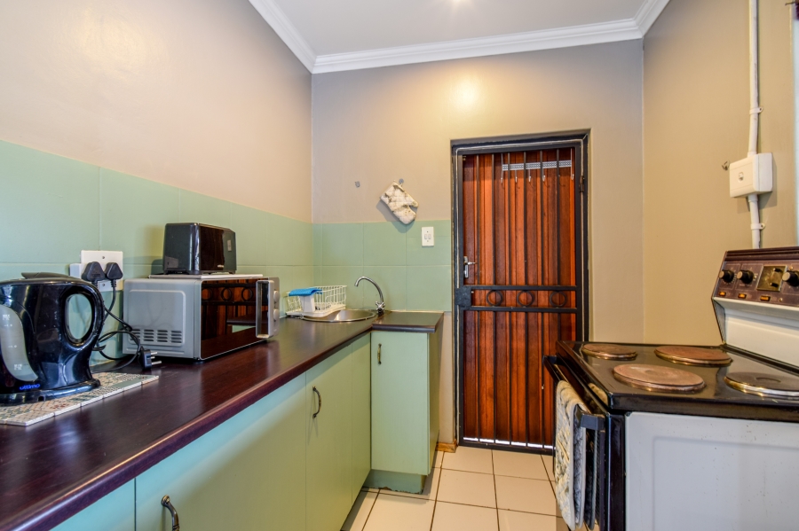 5 Bedroom Property for Sale in Wierda Park Gauteng