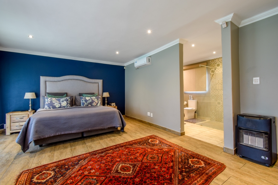 5 Bedroom Property for Sale in Wierda Park Gauteng