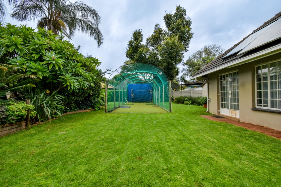 5 Bedroom Property for Sale in Wierda Park Gauteng