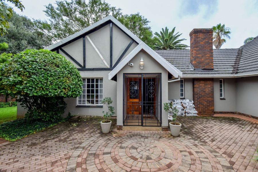 5 Bedroom Property for Sale in Wierda Park Gauteng