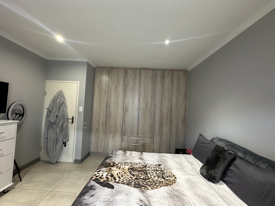 To Let 1 Bedroom Property for Rent in Chartwell Gauteng