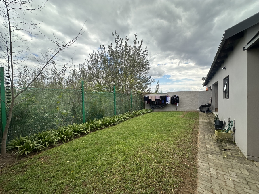 To Let 1 Bedroom Property for Rent in Chartwell Gauteng