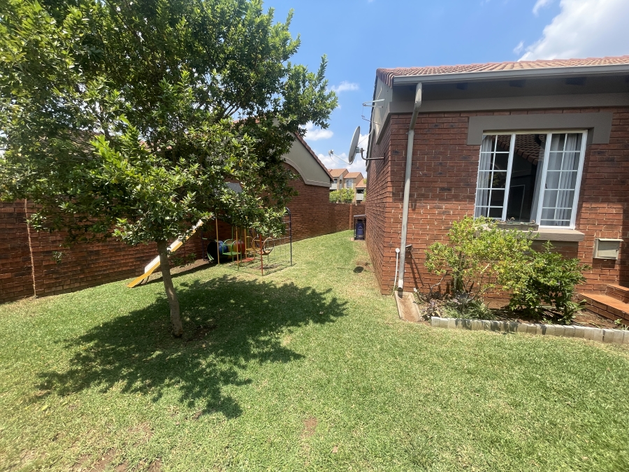 3 Bedroom Property for Sale in Eco Park Gauteng