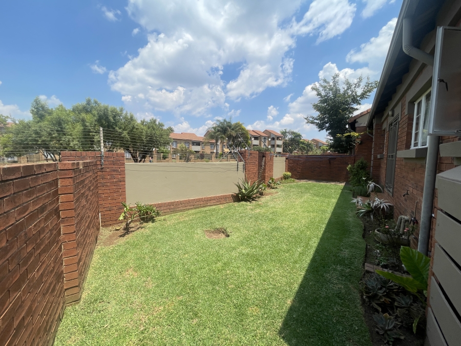 3 Bedroom Property for Sale in Eco Park Gauteng