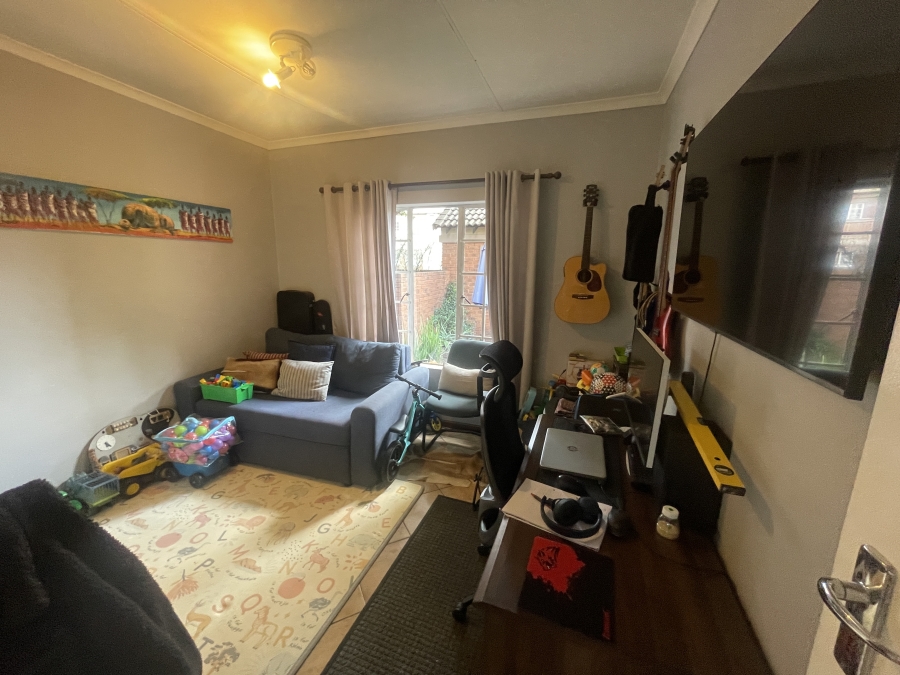 3 Bedroom Property for Sale in Eco Park Gauteng