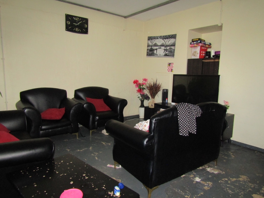 1 Bedroom Property for Sale in Johannesburg Central Gauteng