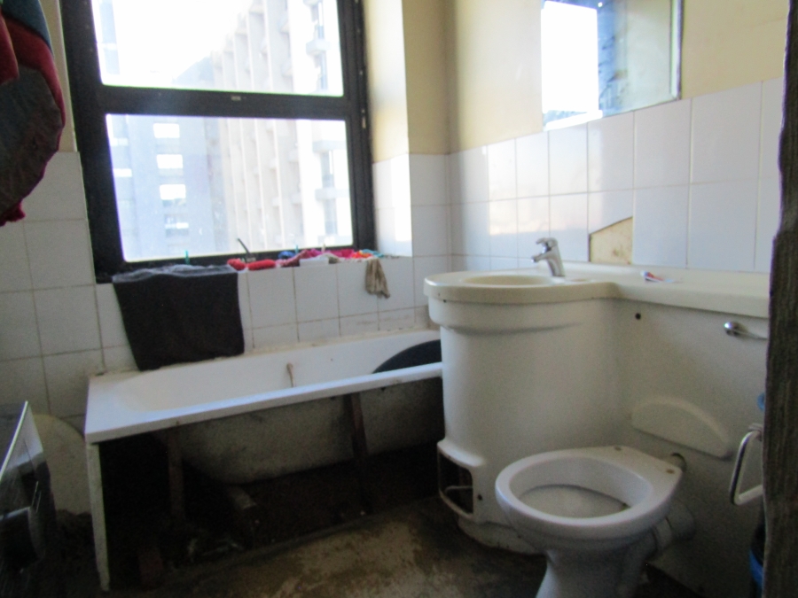 1 Bedroom Property for Sale in Johannesburg Central Gauteng