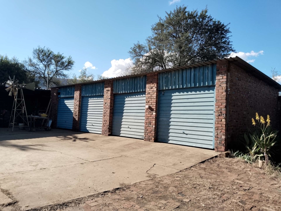 5 Bedroom Property for Sale in Kameeldrift West Gauteng