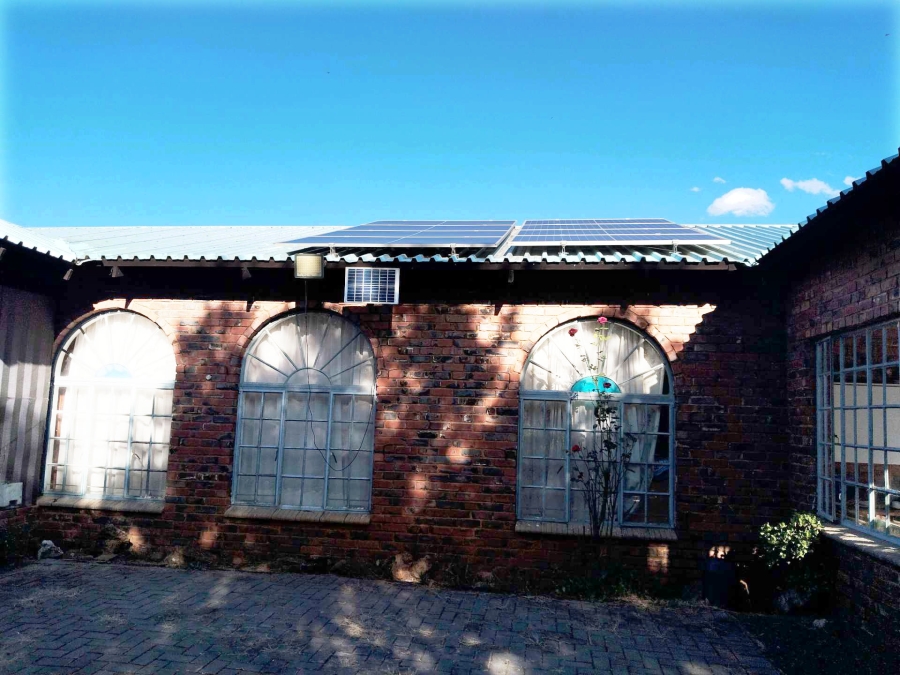 5 Bedroom Property for Sale in Kameeldrift West Gauteng