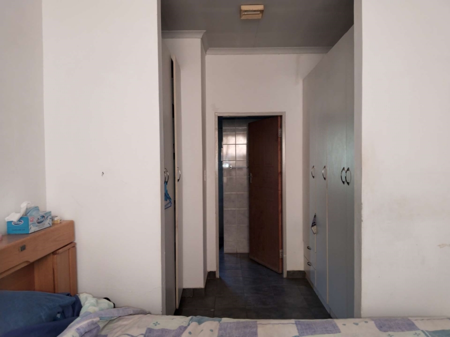 5 Bedroom Property for Sale in Kameeldrift West Gauteng