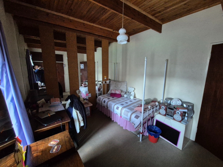 5 Bedroom Property for Sale in East Lynne Gauteng