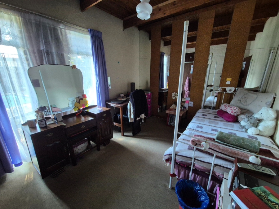 5 Bedroom Property for Sale in East Lynne Gauteng