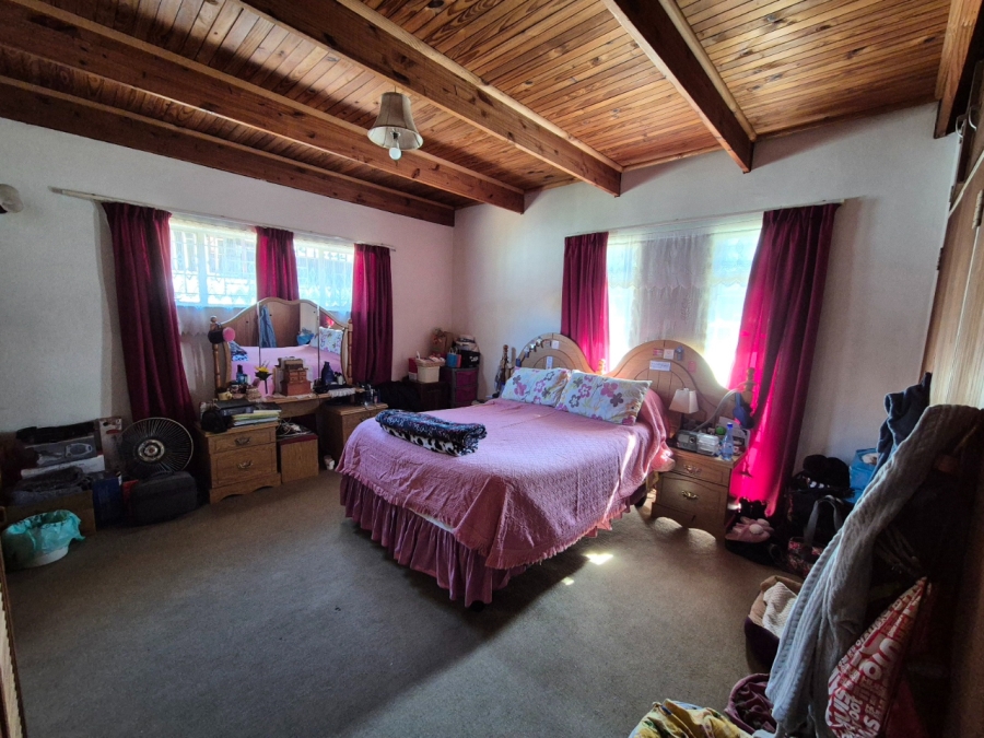 5 Bedroom Property for Sale in East Lynne Gauteng