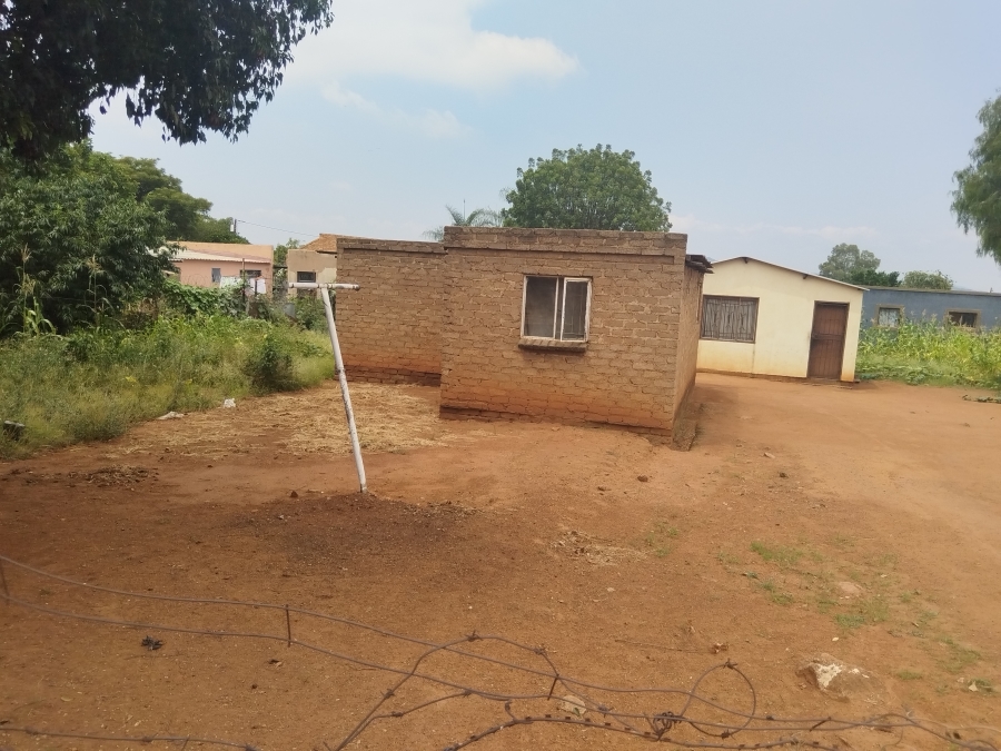2 Bedroom Property for Sale in Soshanguve South Ext 11 Gauteng