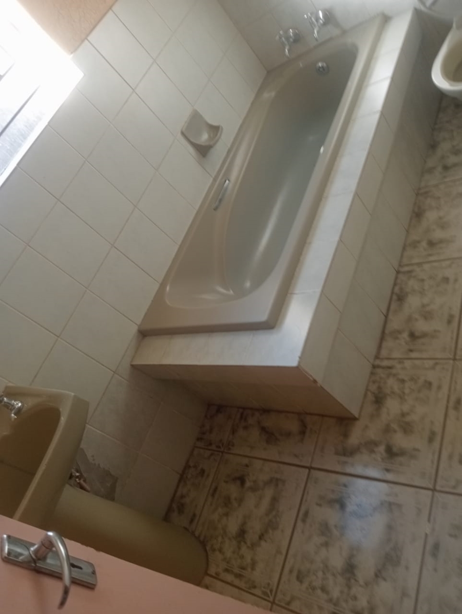 3 Bedroom Property for Sale in Soshanguve XX Gauteng