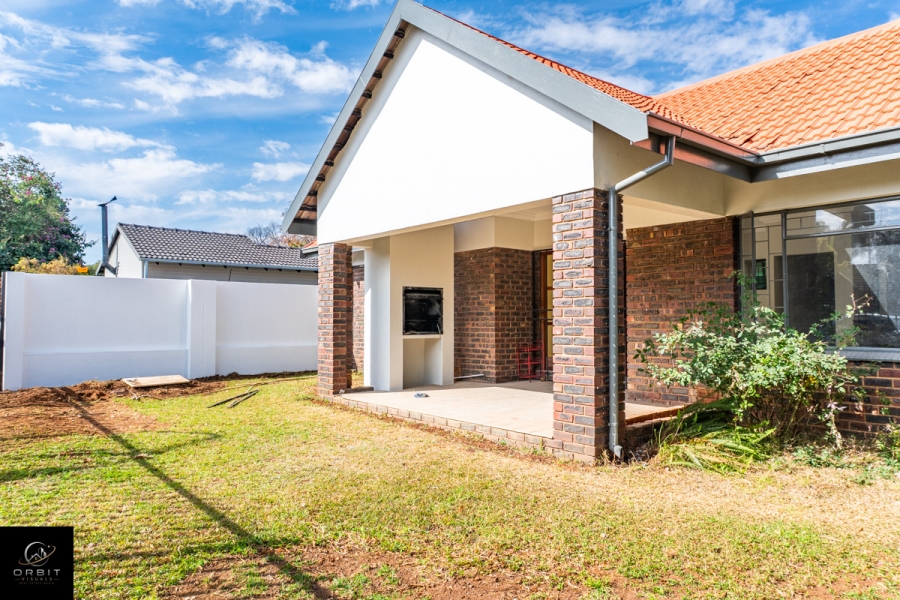 To Let 3 Bedroom Property for Rent in Garsfontein Gauteng