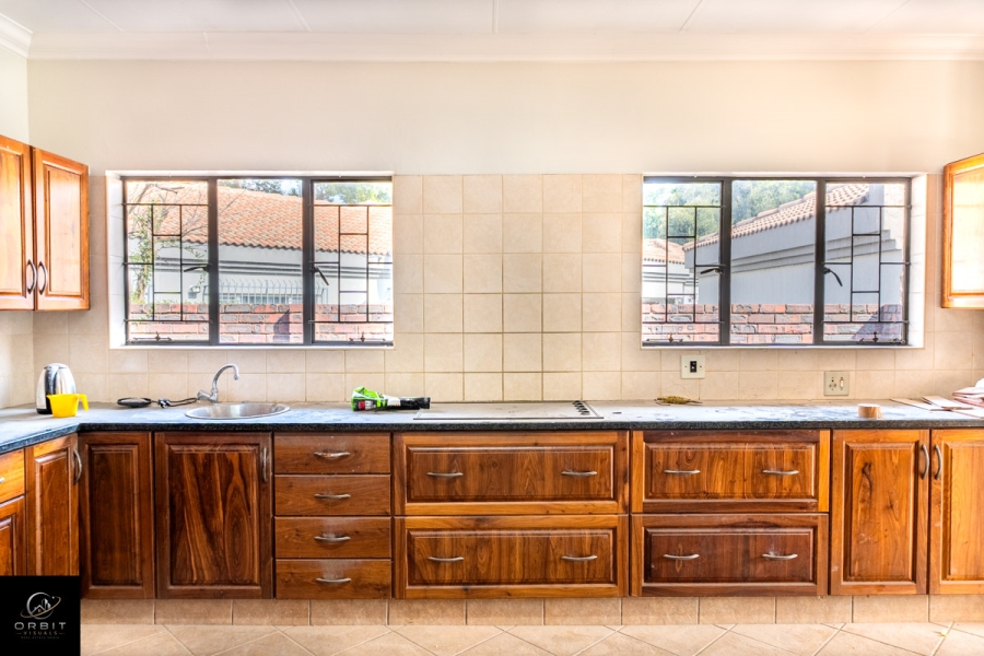 To Let 3 Bedroom Property for Rent in Garsfontein Gauteng