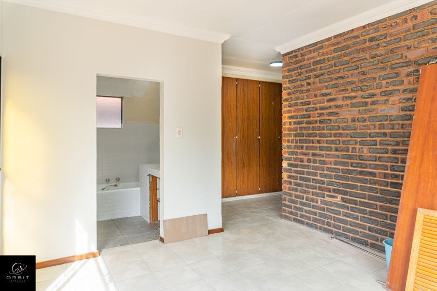 To Let 3 Bedroom Property for Rent in Garsfontein Gauteng