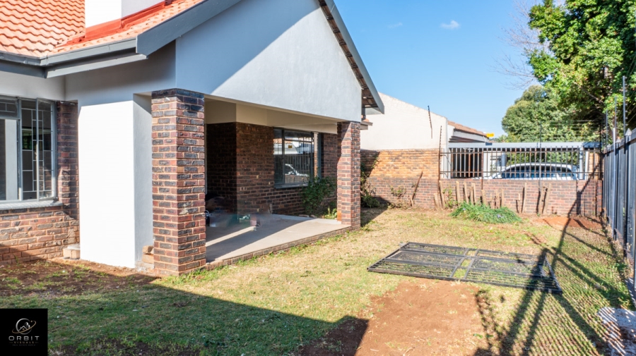 To Let 3 Bedroom Property for Rent in Garsfontein Gauteng