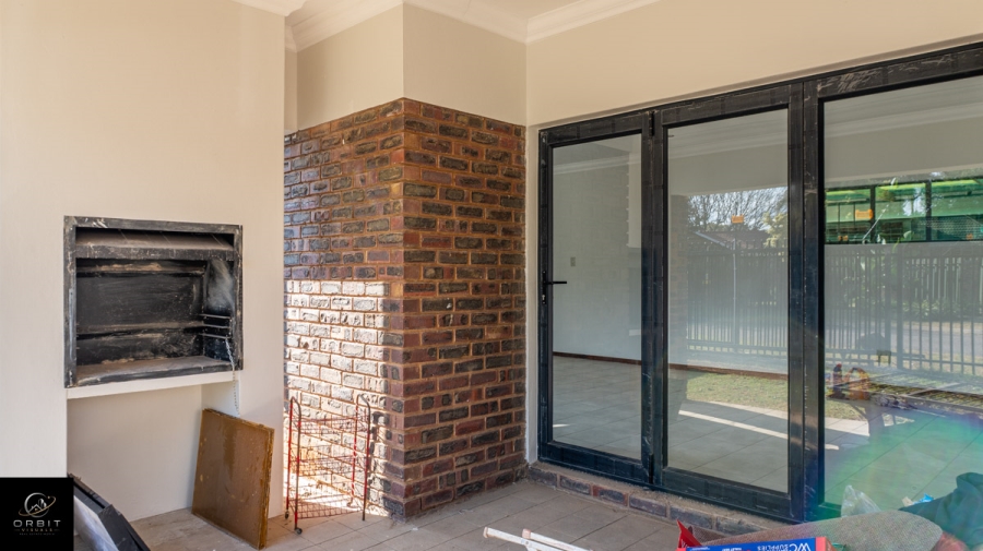 To Let 3 Bedroom Property for Rent in Garsfontein Gauteng