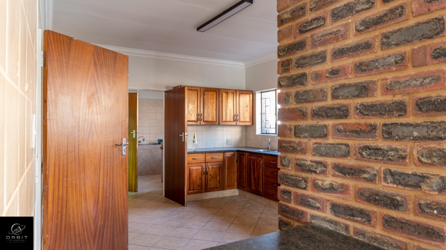 To Let 3 Bedroom Property for Rent in Garsfontein Gauteng