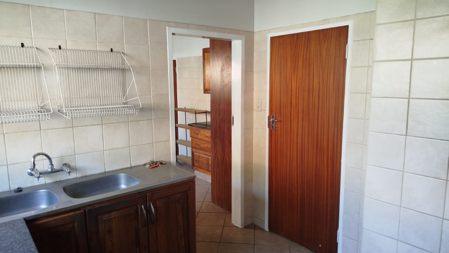 3 Bedroom Property for Sale in Garsfontein Gauteng