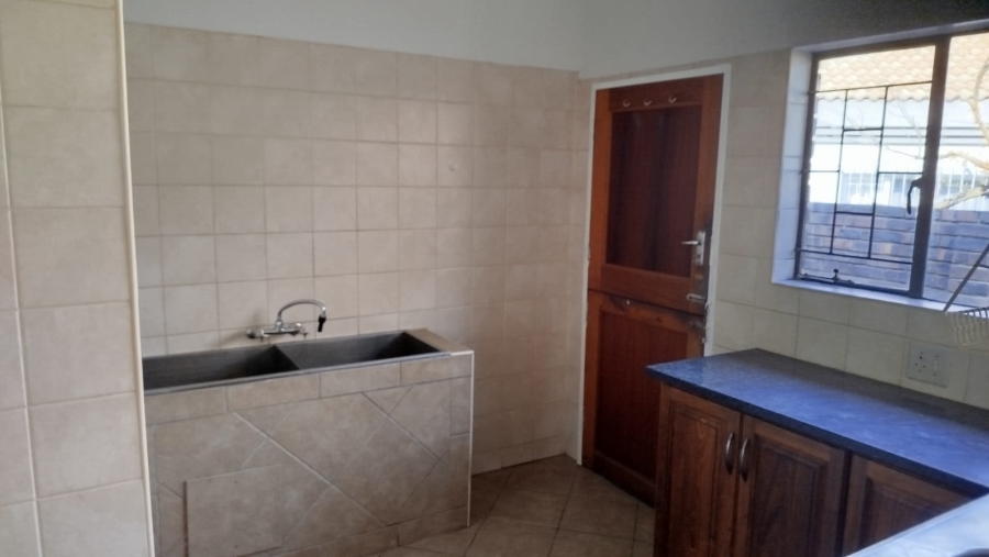 3 Bedroom Property for Sale in Garsfontein Gauteng
