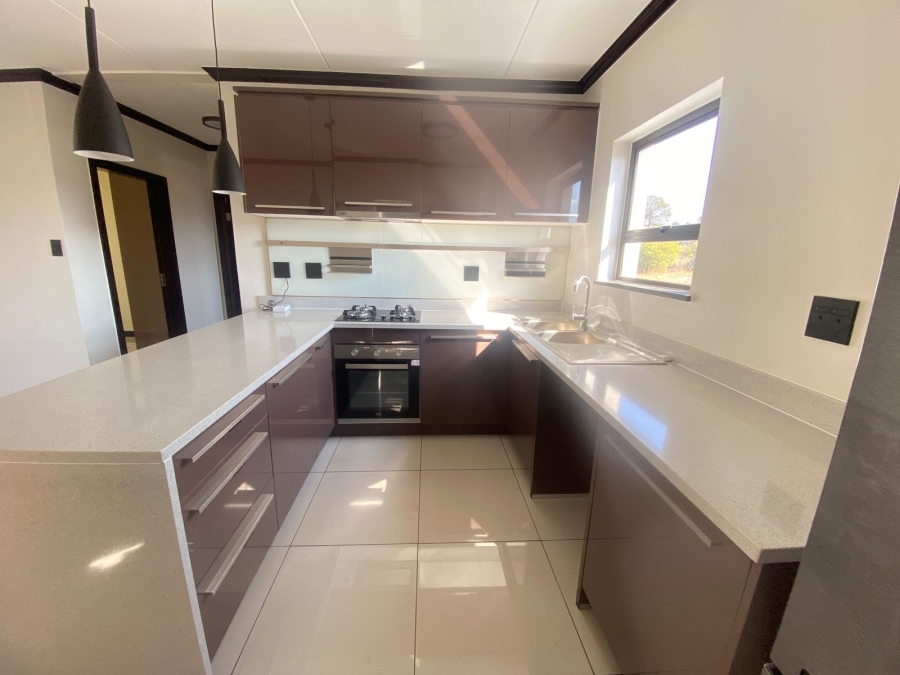 To Let 2 Bedroom Property for Rent in Blue Hills Gauteng
