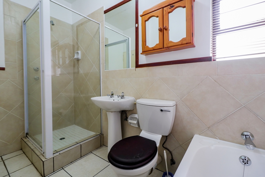 To Let 1 Bedroom Property for Rent in Strathavon Gauteng