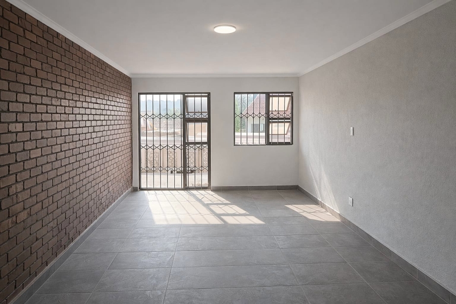 To Let 3 Bedroom Property for Rent in Esther Park Gauteng