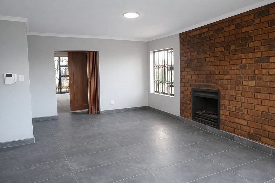 To Let 3 Bedroom Property for Rent in Esther Park Gauteng