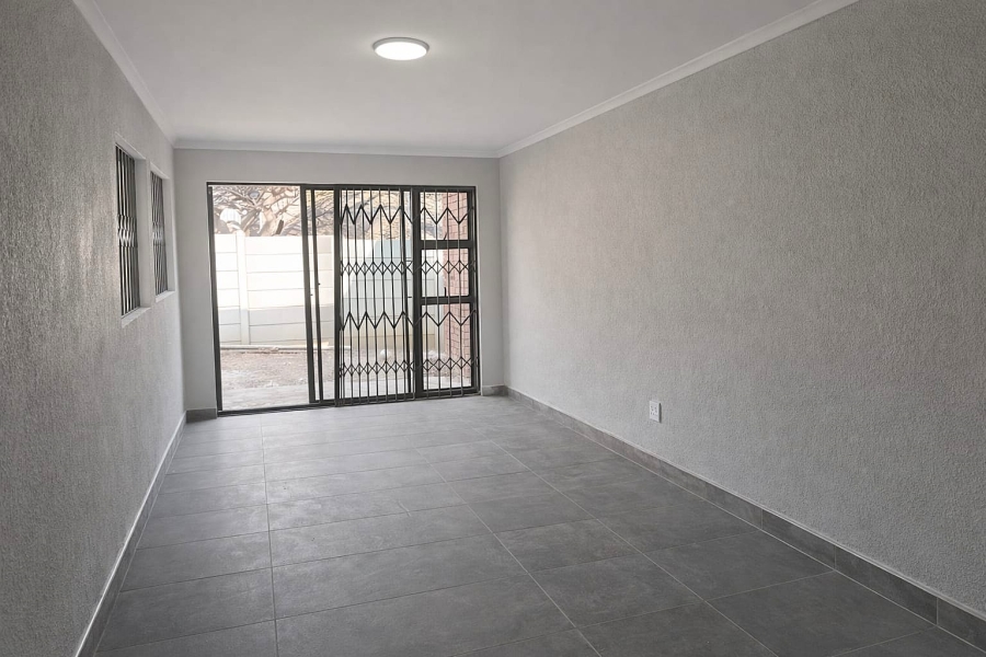 To Let 3 Bedroom Property for Rent in Esther Park Gauteng