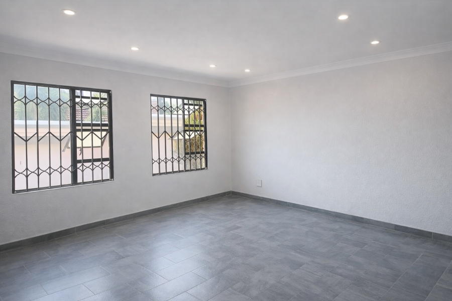 To Let 3 Bedroom Property for Rent in Esther Park Gauteng