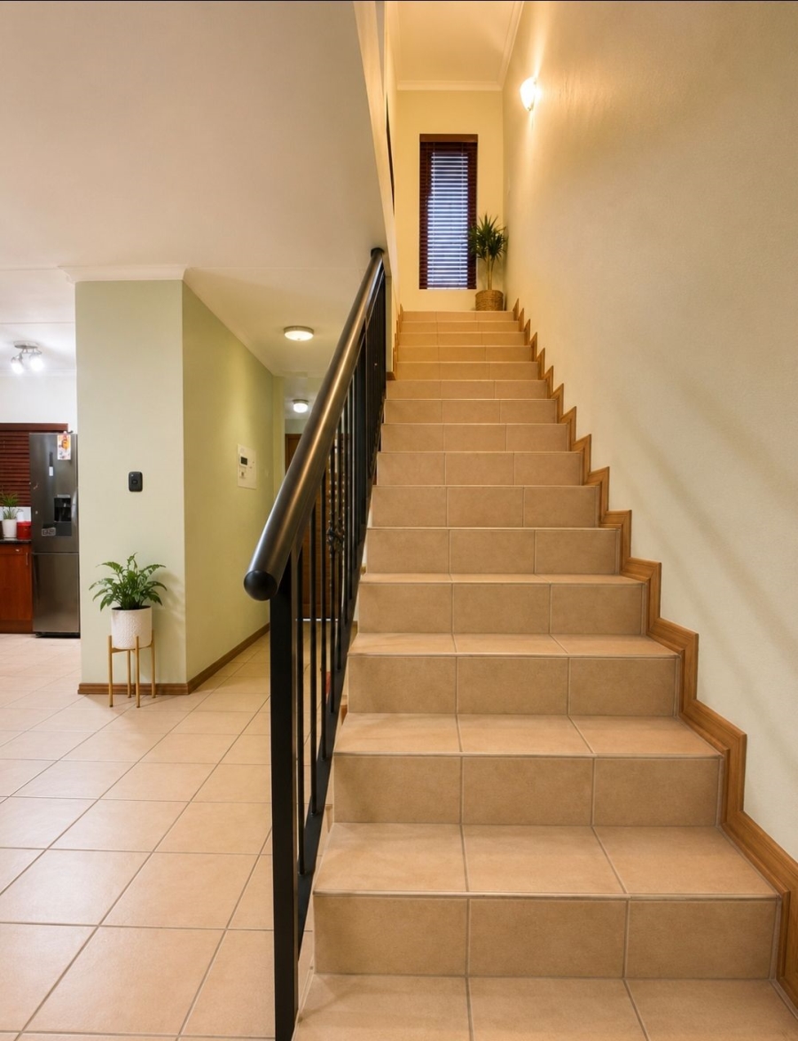 2 Bedroom Property for Sale in Noordheuwel Gauteng