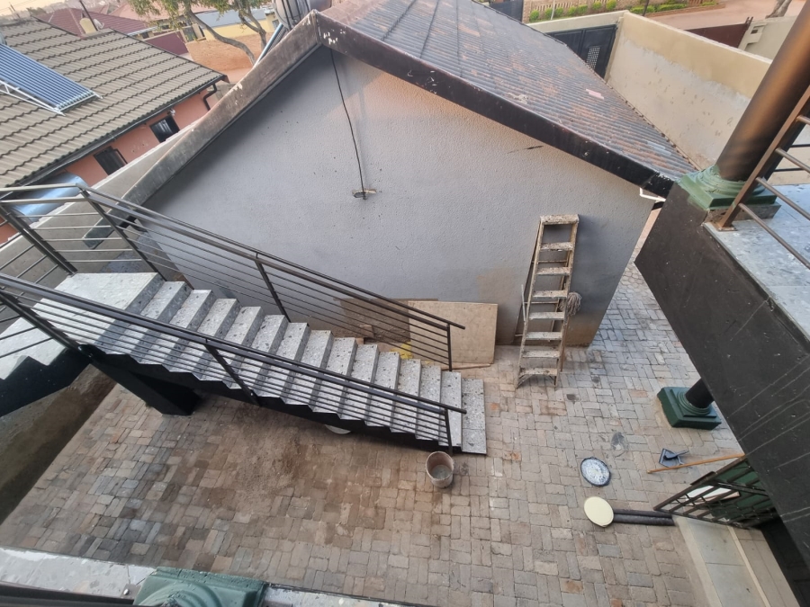1 Bedroom Property for Sale in Protea Glen Gauteng