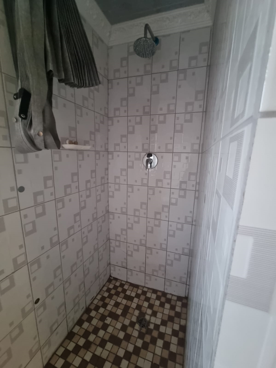 1 Bedroom Property for Sale in Protea Glen Gauteng