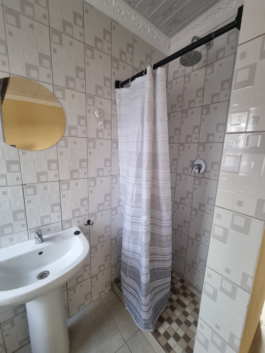 1 Bedroom Property for Sale in Protea Glen Gauteng