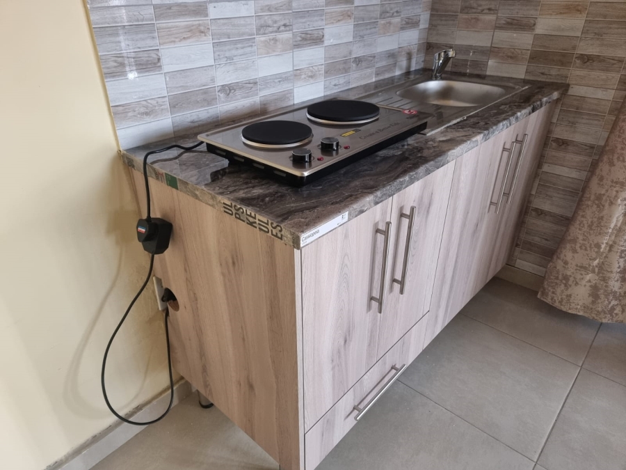 1 Bedroom Property for Sale in Protea Glen Gauteng