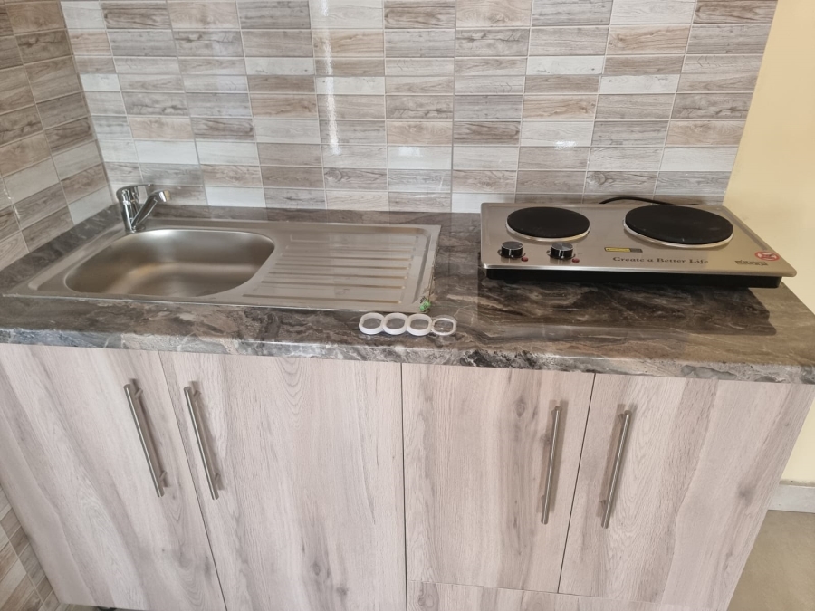 1 Bedroom Property for Sale in Protea Glen Gauteng