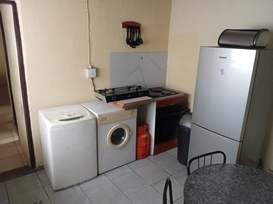 6 Bedroom Property for Sale in Ivory Park Gauteng