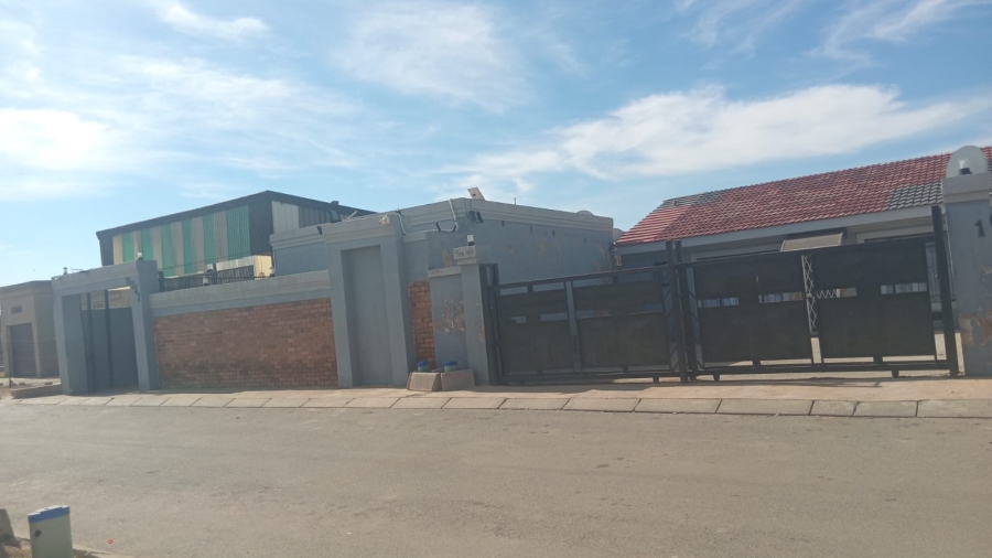 15 Bedroom Property for Sale in Tsakane Ext 5 Gauteng