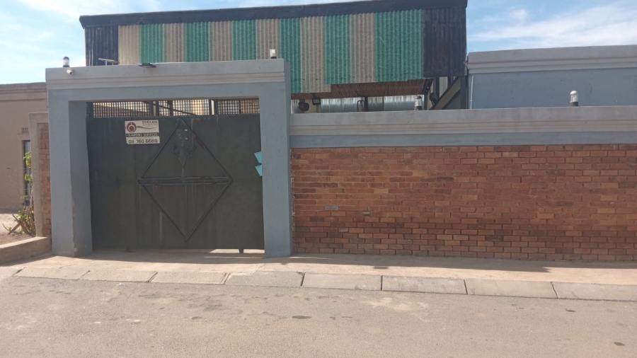 15 Bedroom Property for Sale in Tsakane Ext 5 Gauteng