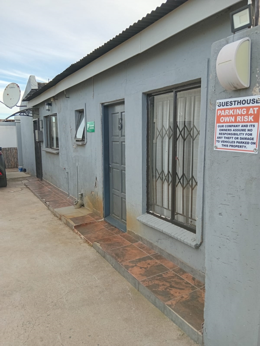 15 Bedroom Property for Sale in Tsakane Ext 5 Gauteng