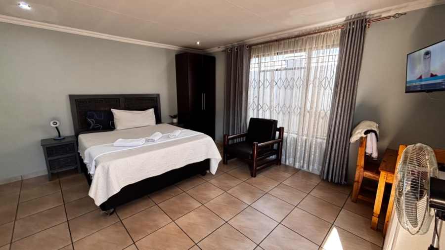 15 Bedroom Property for Sale in Tsakane Ext 5 Gauteng