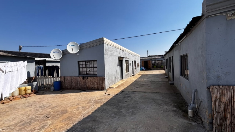 15 Bedroom Property for Sale in Tsakane Ext 5 Gauteng