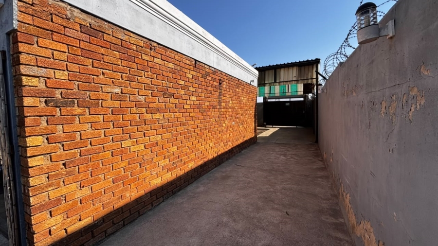 15 Bedroom Property for Sale in Tsakane Ext 5 Gauteng