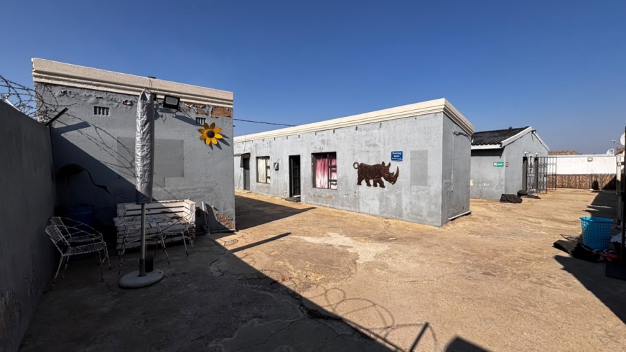 15 Bedroom Property for Sale in Tsakane Ext 5 Gauteng