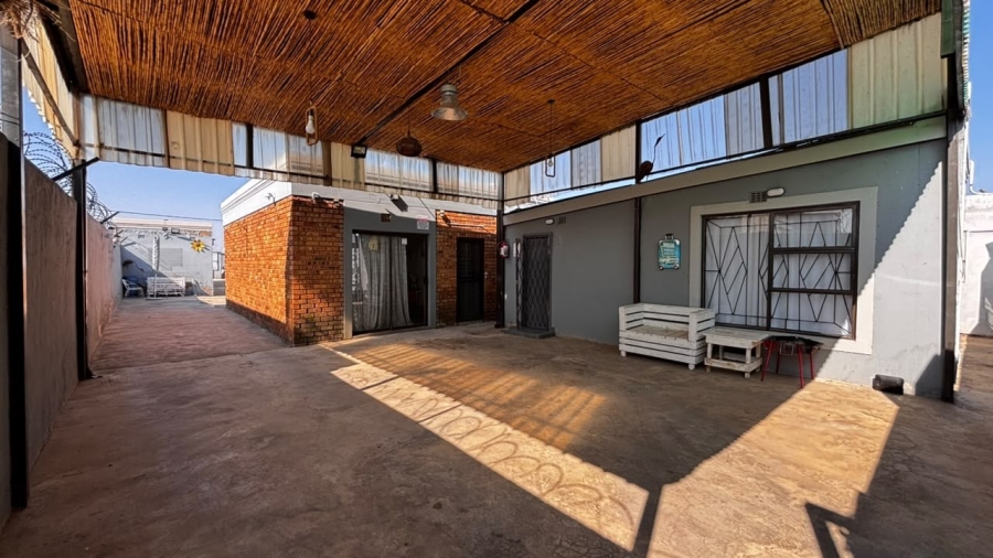 15 Bedroom Property for Sale in Tsakane Ext 5 Gauteng