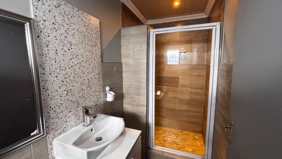 15 Bedroom Property for Sale in Tsakane Ext 5 Gauteng