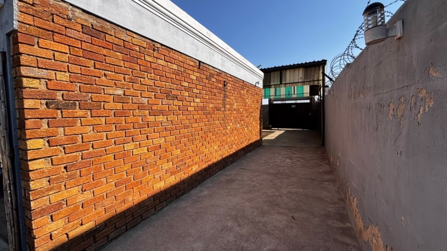 15 Bedroom Property for Sale in Tsakane Ext 5 Gauteng